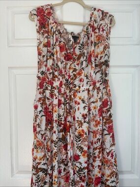 floral maxi dress. 🤎